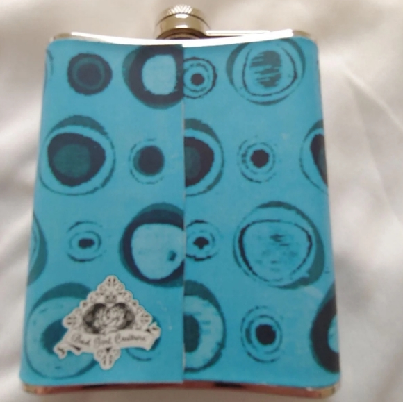 Vintage Leather Wrapped Flask - Picture 2 of 5